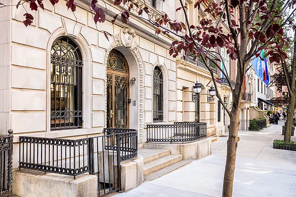 Sold by SERHANT. | media 1