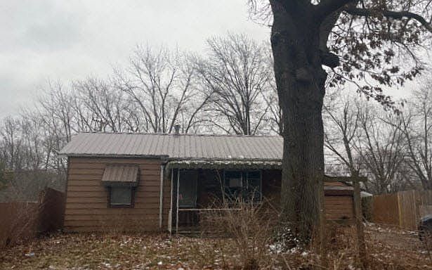 1st image of 61 Lilac Ln
