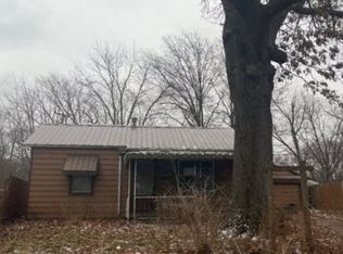 61 Lilac Ln, Springfield, IL 62702