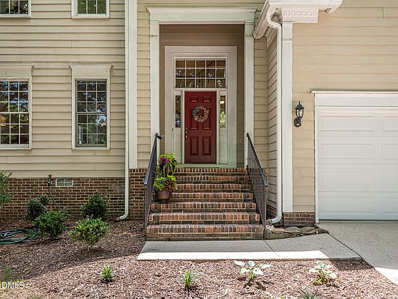 4th image of 107 Walmsley Ct