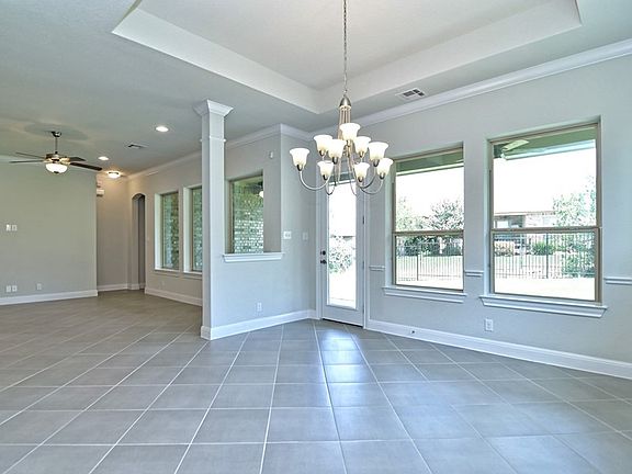 The Braeswood - Dining