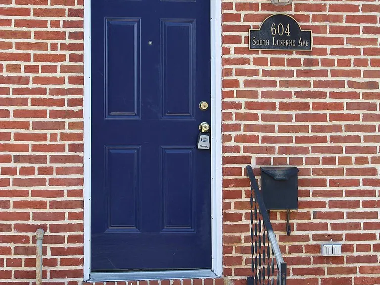 604 S Luzerne Ave — Photo 1