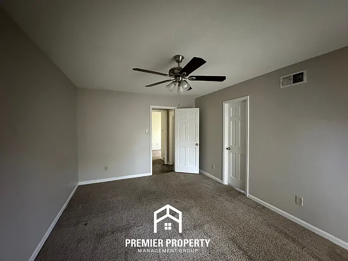 5715 Longacre Ave — Photo 10
