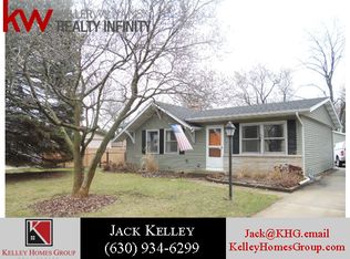 30W221 Claymore Ln, Naperville, IL 60563