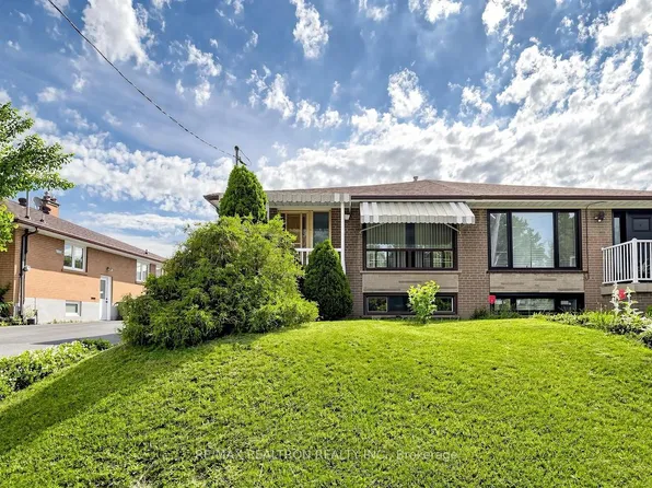 2613 Jane St, Toronto, ON M3L 1R9