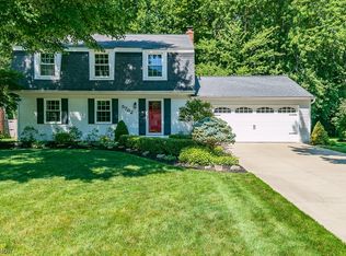 5762 Grovewood Dr, Mentor, OH 44060