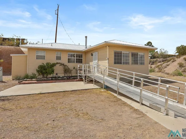 811 Warm Springs Blvd, Truth Or Consequences, NM 87901