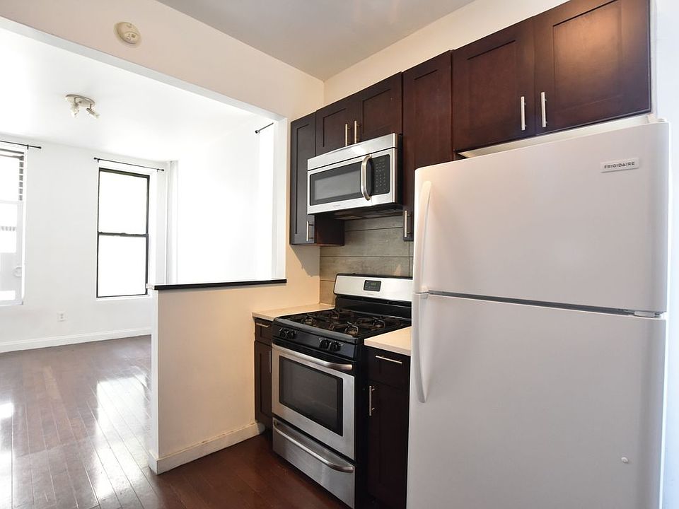 1st image of 89 E 116th St APT 1