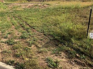 612 E 28th St S, Newton, IA 50208