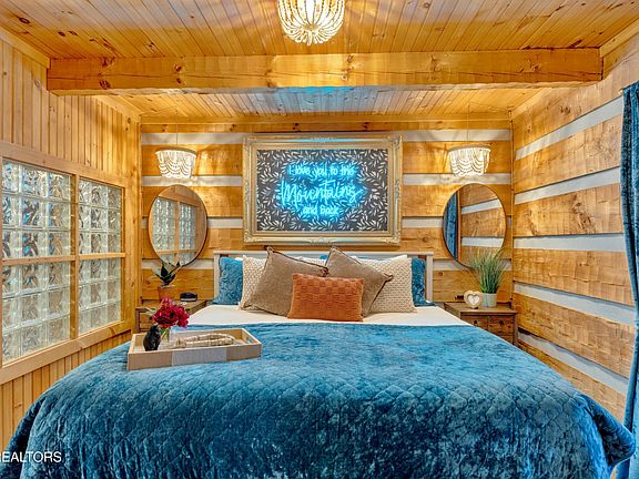 4th image of 2224 Hidden Mountain Rd