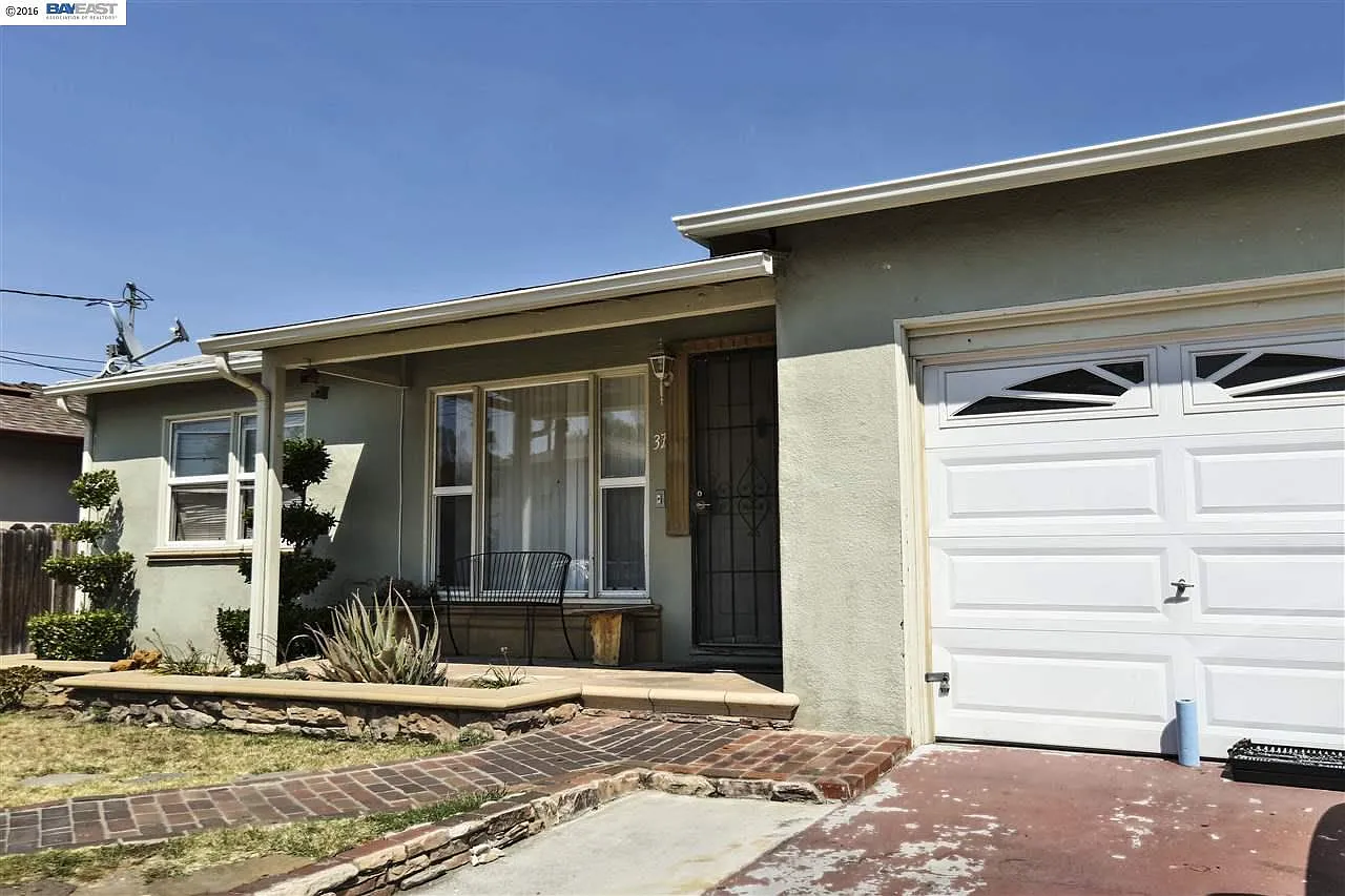 37 Parkside Ln photo 1