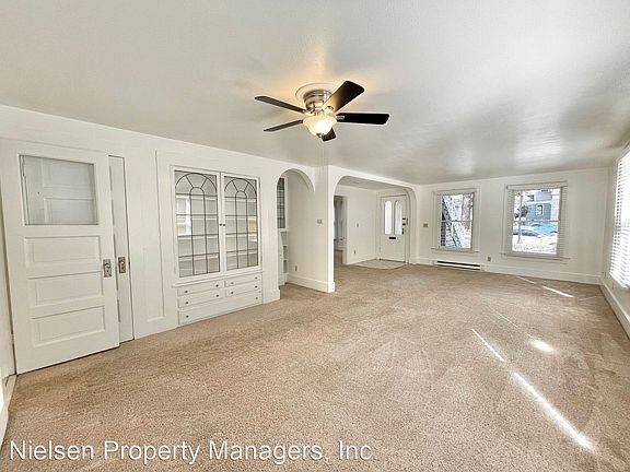 3rd image of 2120 H St APT 1