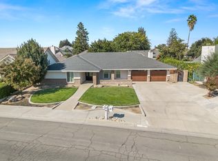 15622 W East St, Kerman, CA 93630