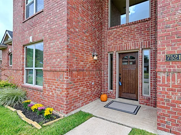 7521 Lagoon Dr, Rowlett, TX 75088