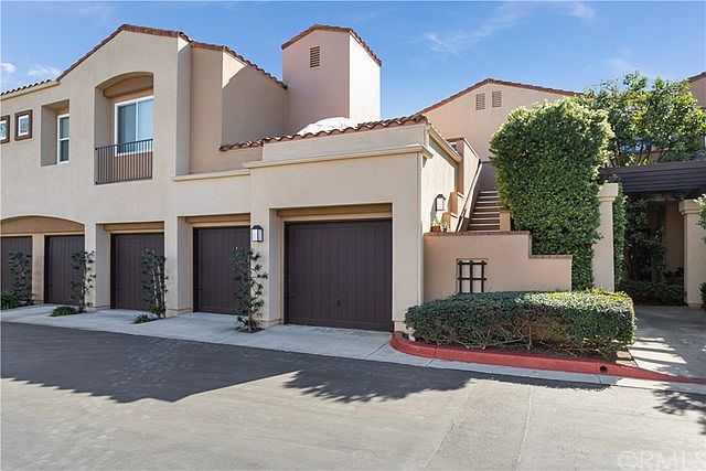 1st image of 108 Verdin Ln