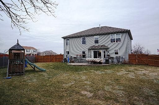 2nd image of 105 S Charleston Dr