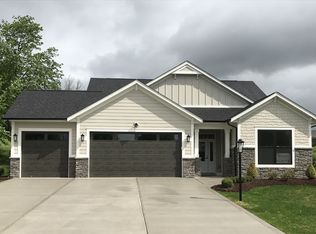 2 Faith Dr, Delmont, PA