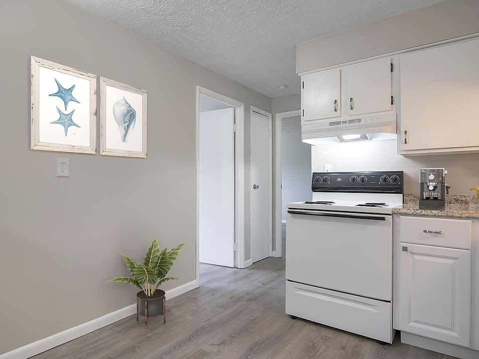 1st image of 3157 Harry Lee Ln #21