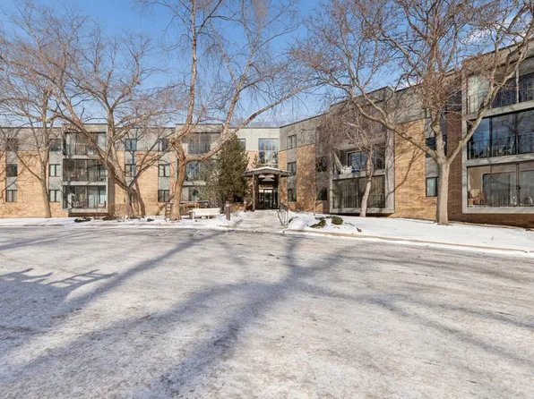 10 Windsor Ct APT 311, New Brighton, MN 55112