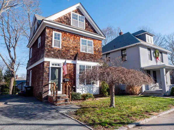 4 1/2 Kay Ter, Newport, RI 02840