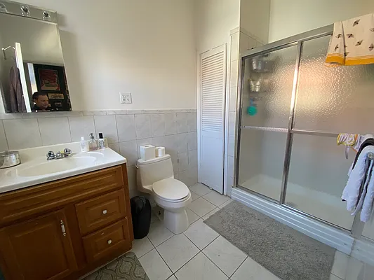 Rented by Capri Jet Realty Corp | media 5