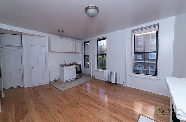 Rented by Bapple | media 9