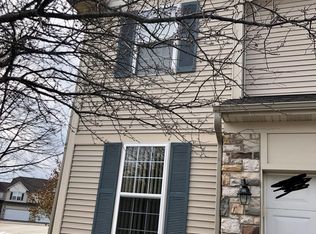 752 Dillon Ct, Grayslake, IL 60030