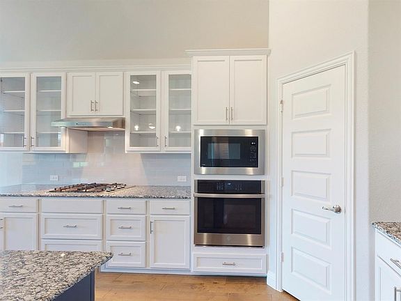 2nd image of 304 Kellan Ct