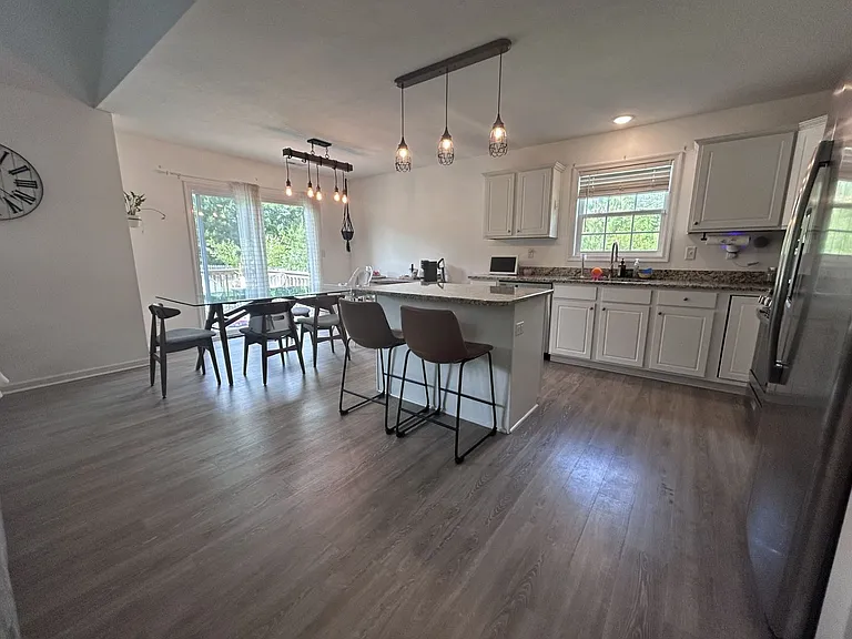 308 Prince William Dr — Photo 6