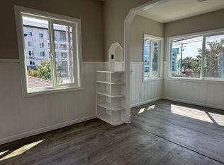 8073 Ellis Ave, Huntington Beach, CA 92646