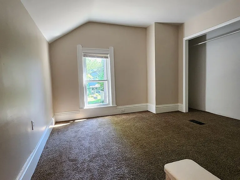 224 Gates Ave — Photo 13
