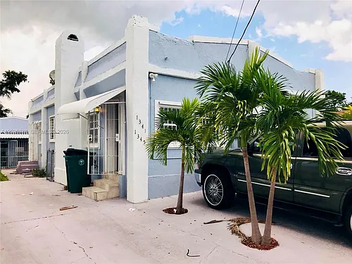 1345 NW 55th St #2 Photo 1