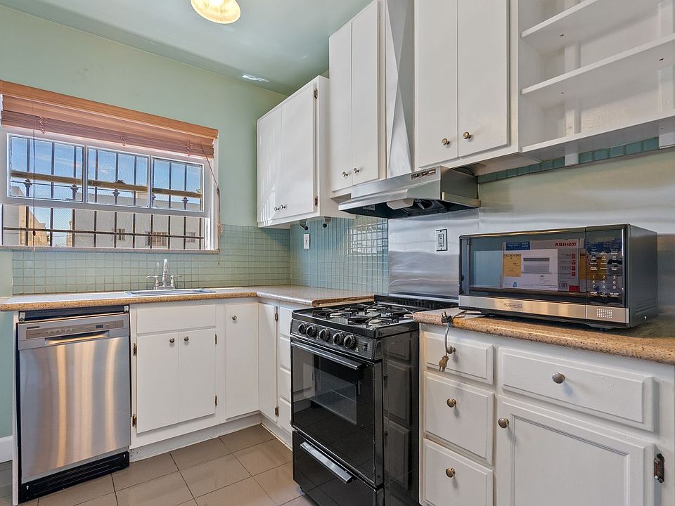 1st image of 1019 S Westmoreland Ave APT 107