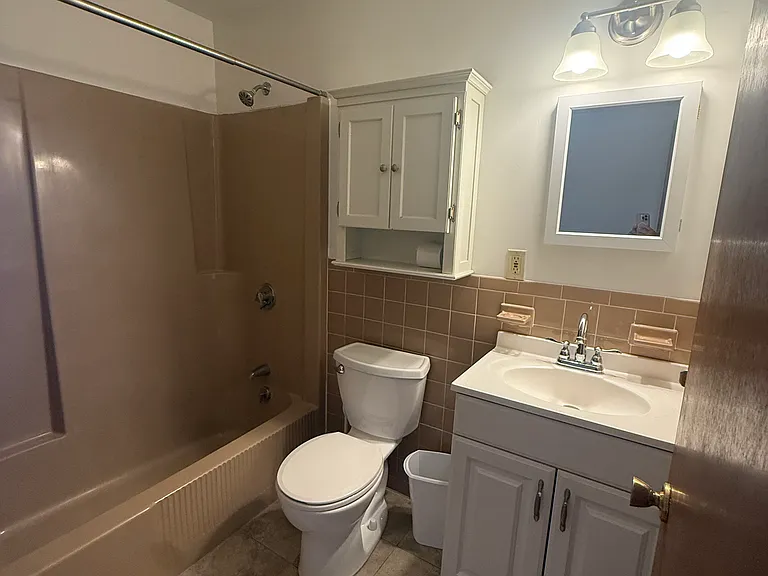 55 Fremont St #B — Photo 2
