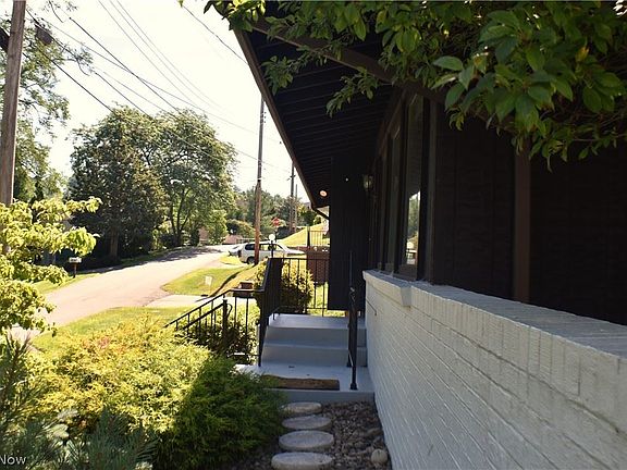 4th image of 110 Becker Ln