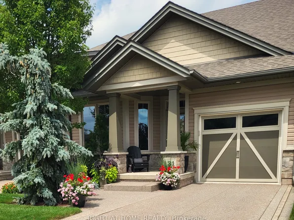 31 Manorwood Dr, Smithville, ON L0R 2A0