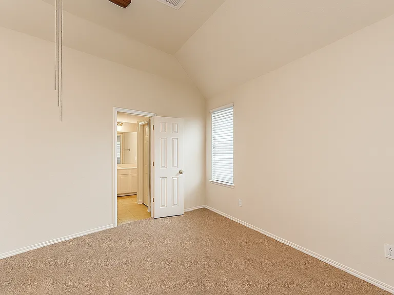 16841 Greenhouse St #16840 — Photo 12