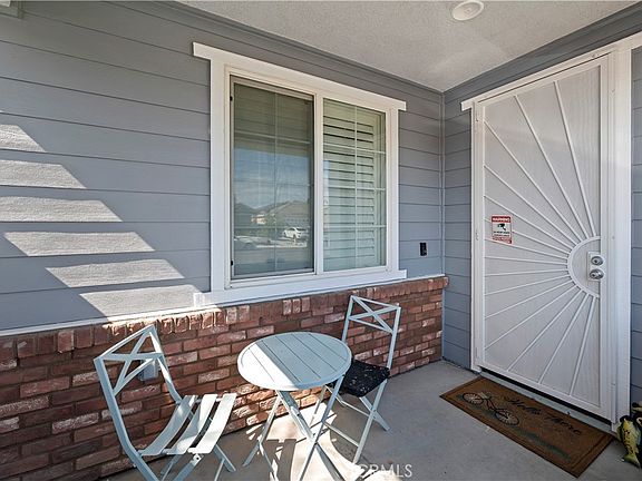 2nd image of 2243 Finch Cir