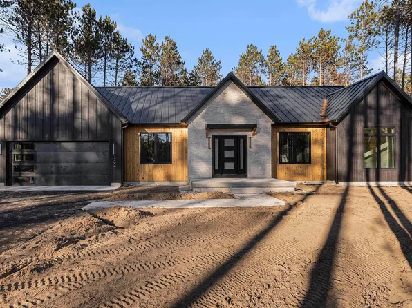 1794 Cascade Trl, Traverse City, MI 49685