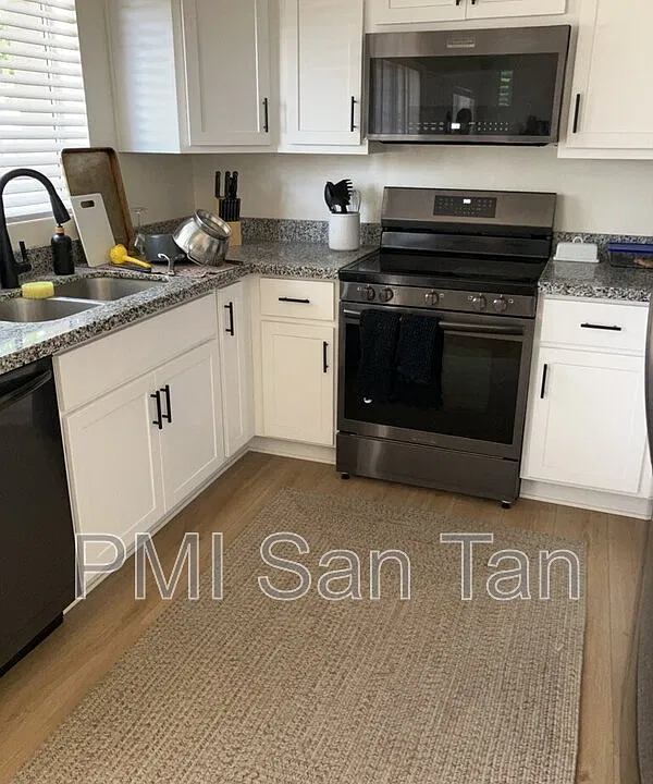 10 W Concorda Dr #104