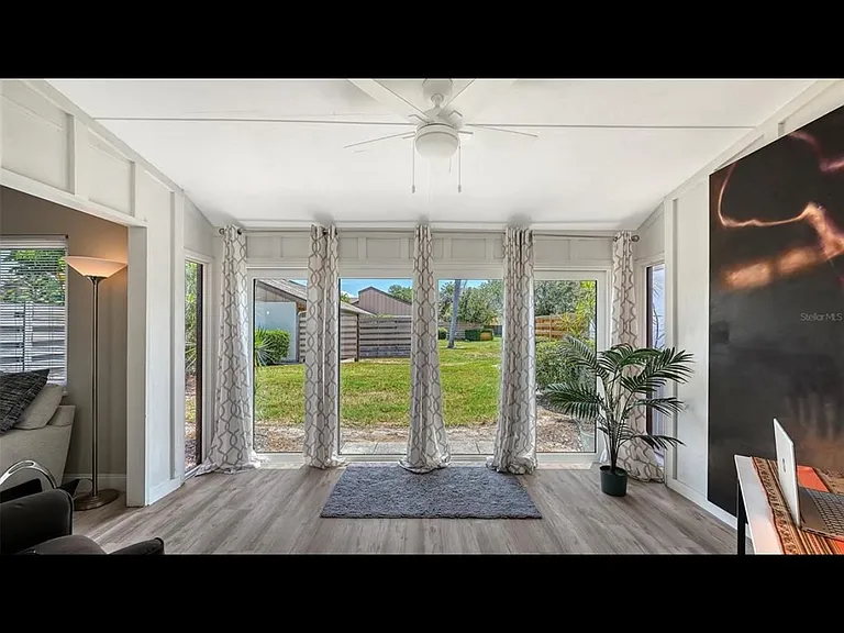 5649 Westwind Ln — Photo 5