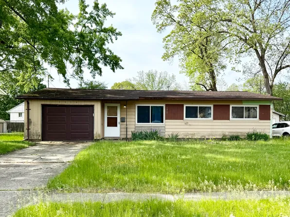 1312 Emerald Dr, Niles, MI 49120