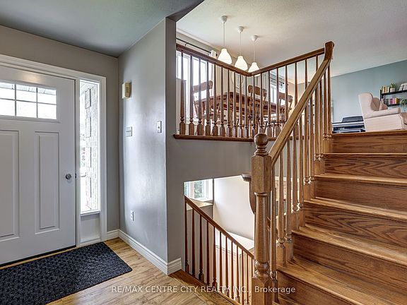 4th image of 43 Sinclair Cres
