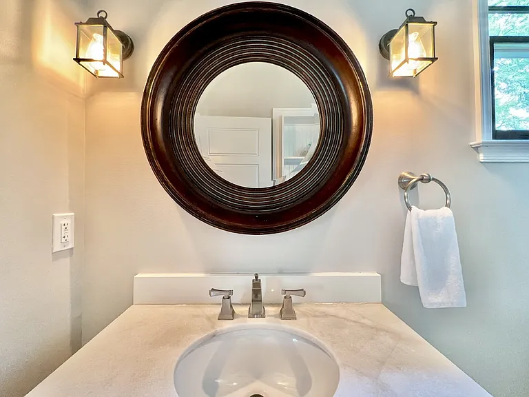 2637 Chesterfield Ave #B — Photo 15