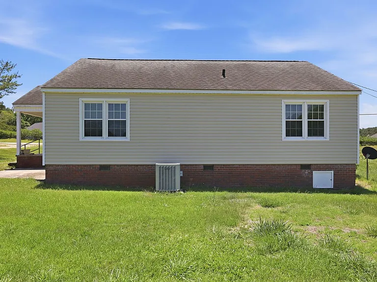 4212 Old US Highway 421 — Photo 23
