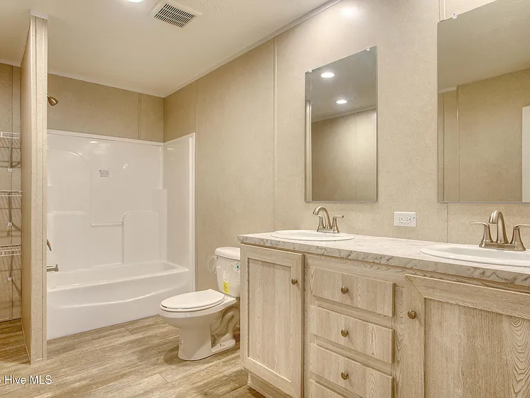 1118 Old Tar Landing Rd #D — Photo 21