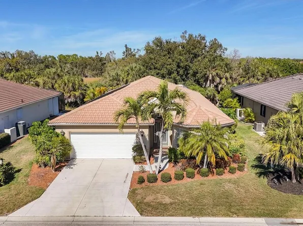 407 Pinewood Lake Dr, Venice, FL 34285