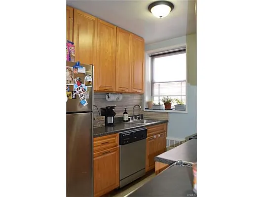 Sold by Prudential Kafcos Realty | media 11