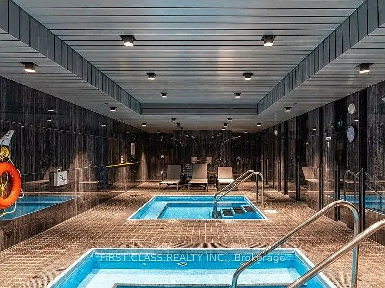 2221 Yonge St #1501 — Photo 23