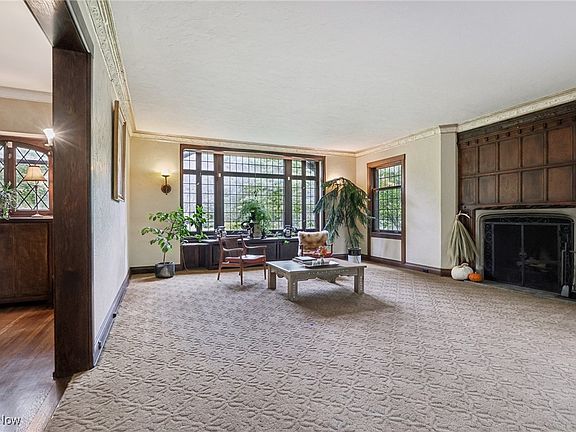 5th image of 2673 N Park Blvd